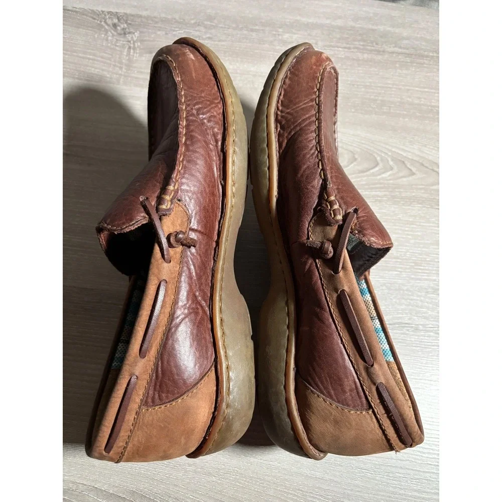 Born Mens 9 1/2 Brown Leather Loafers Moc Toe Slip On Boat Shoes Casual Heritage